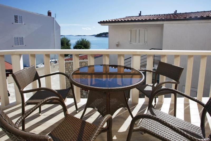 Apartments Tisno - Villa Mare Exteriör bild