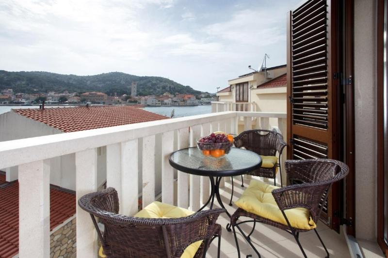 Apartments Tisno - Villa Mare Exteriör bild