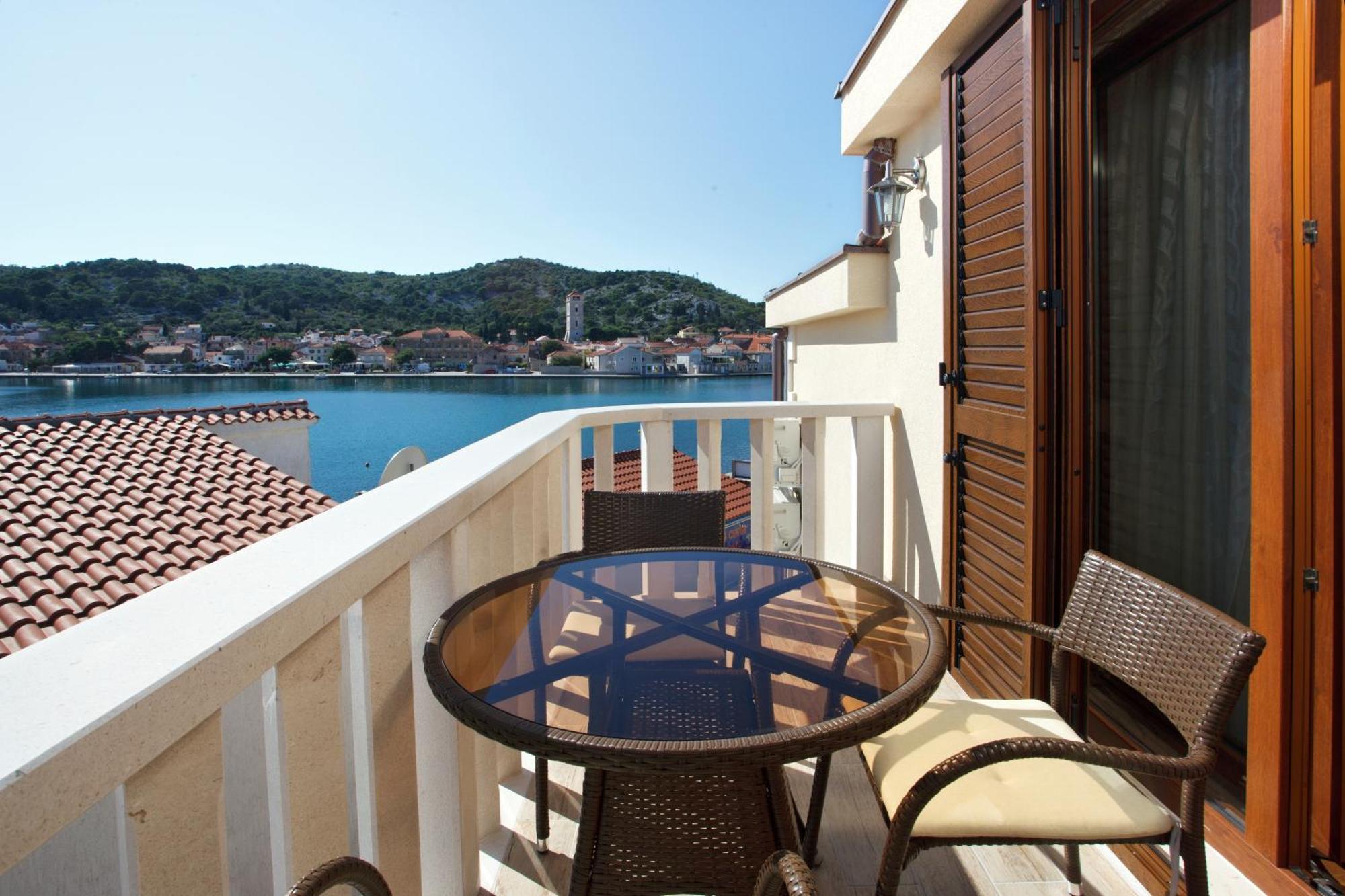 Apartments Tisno - Villa Mare Exteriör bild